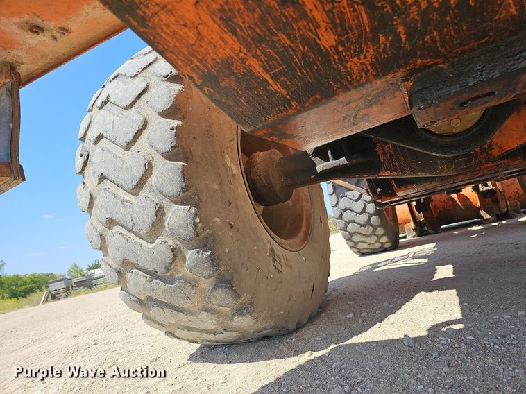 image for item DQ1090 1995 Fiat-Allis FR130.2  wheel loader