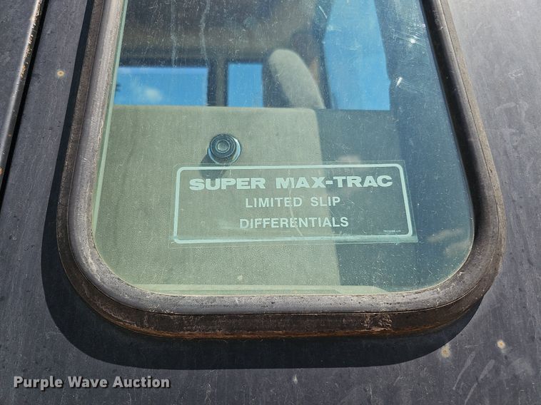 image for item DQ1090 1995 Fiat-Allis FR130.2  wheel loader