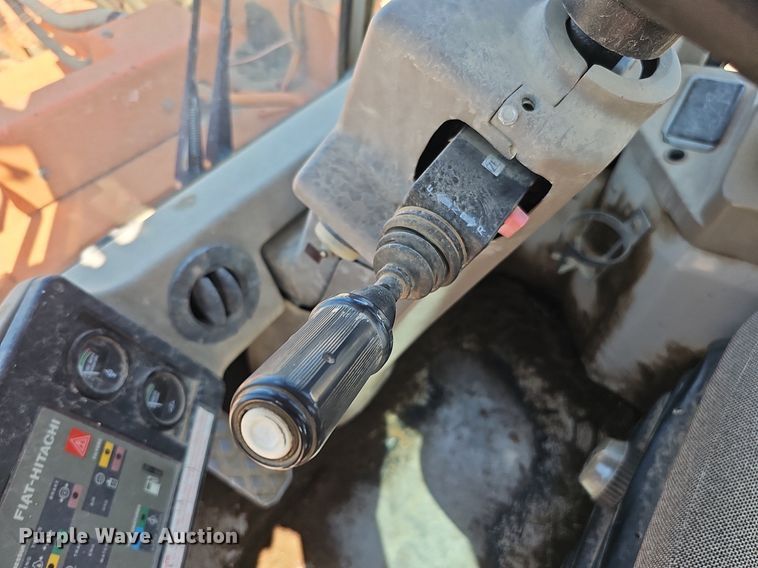 image for item DQ1090 1995 Fiat-Allis FR130.2  wheel loader