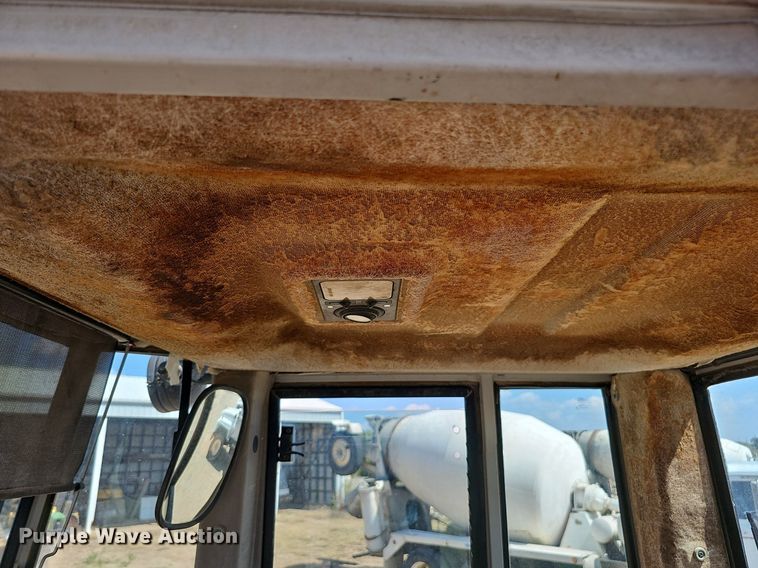 image for item DQ1090 1995 Fiat-Allis FR130.2  wheel loader