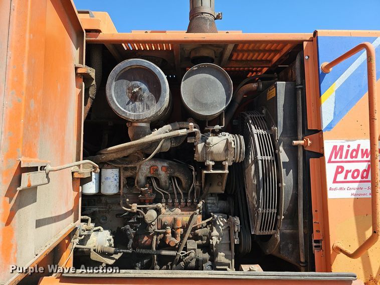 image for item DQ1090 1995 Fiat-Allis FR130.2  wheel loader