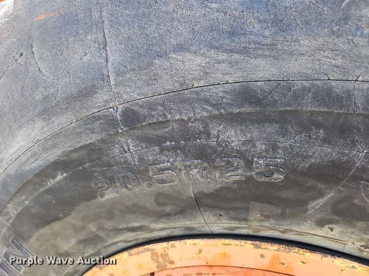 image for item DQ1090 1995 Fiat-Allis FR130.2  wheel loader