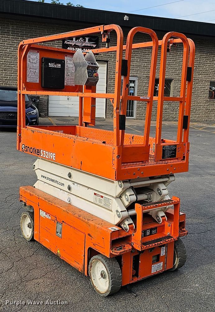 image for item DQ1107 2017 Snorkel S3219E  scissor lift