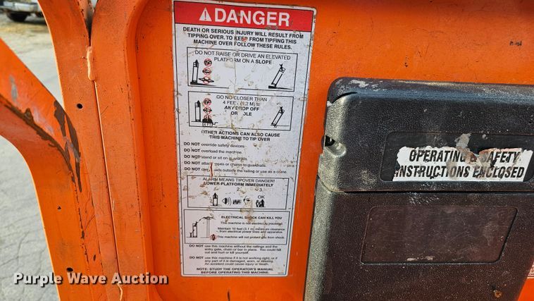 image for item DQ1107 2017 Snorkel S3219E  scissor lift