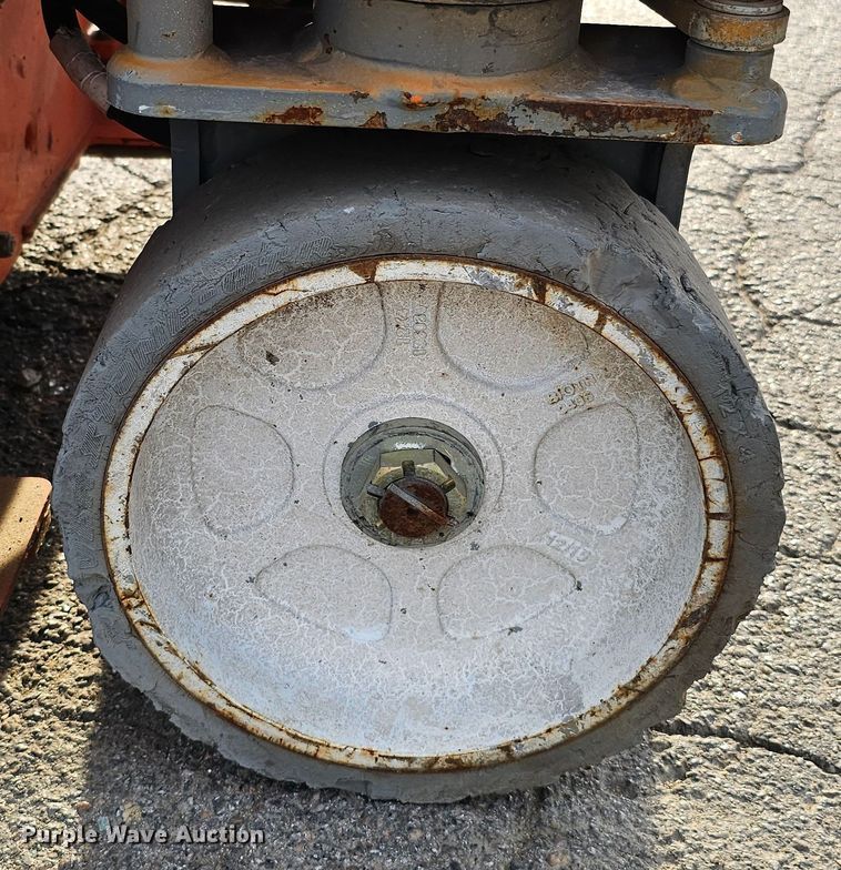 image for item DQ1107 2017 Snorkel S3219E  scissor lift