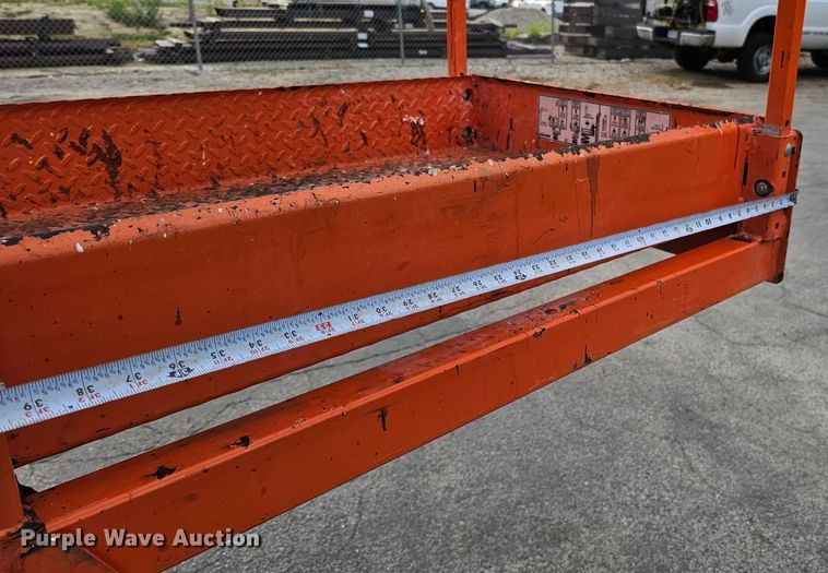 image for item DQ1108 2016 Snorkel S3219E  scissor lift