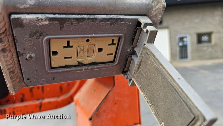 image for item DQ1108 2016 Snorkel S3219E  scissor lift