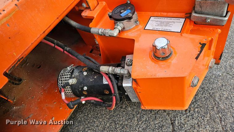 image for item DQ1108 2016 Snorkel S3219E  scissor lift