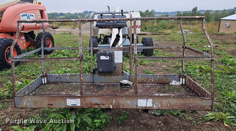 image for item DQ1161 1999 Terex TB44  boom lift