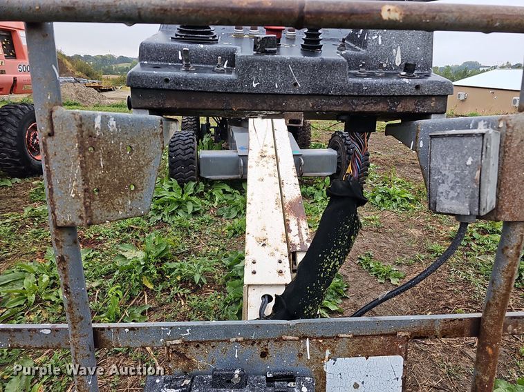 image for item DQ1161 1999 Terex TB44  boom lift