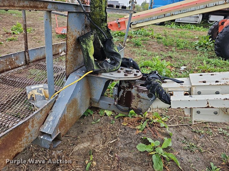 image for item DQ1161 1999 Terex TB44  boom lift