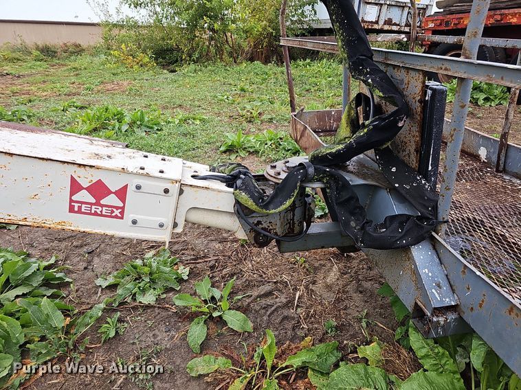 image for item DQ1161 1999 Terex TB44  boom lift