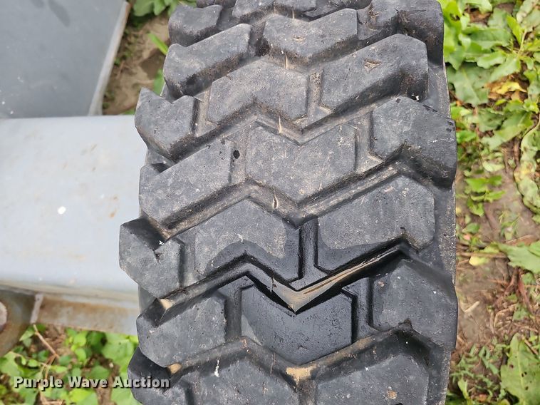 image for item DQ1161 1999 Terex TB44  boom lift