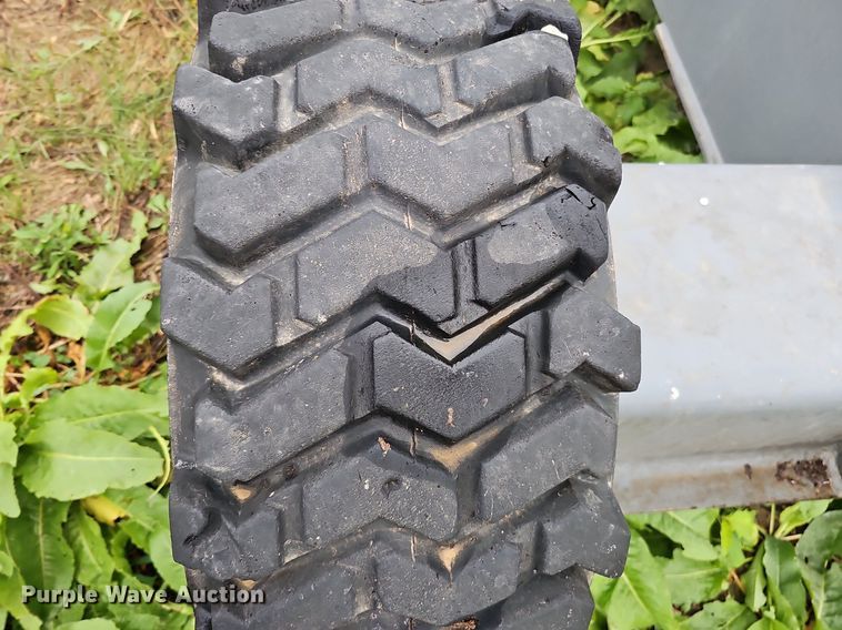 image for item DQ1161 1999 Terex TB44  boom lift