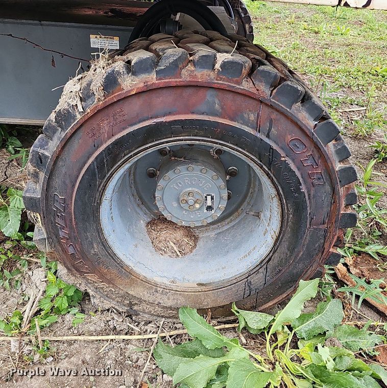 image for item DQ1161 1999 Terex TB44  boom lift