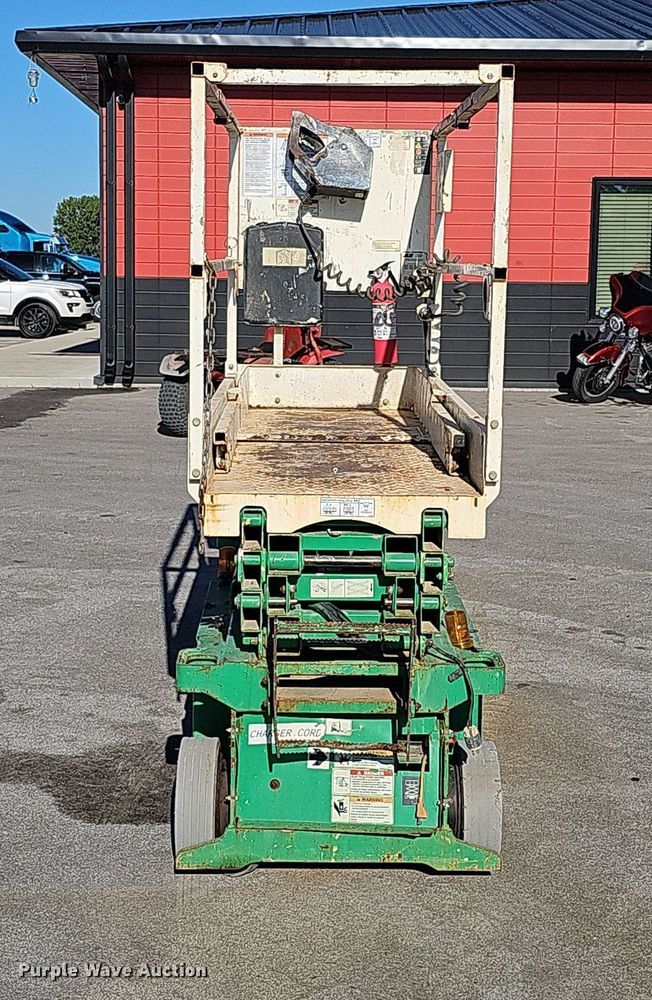 image for item DQ1166 2014 JLG Industries 1932RS  scissor lift