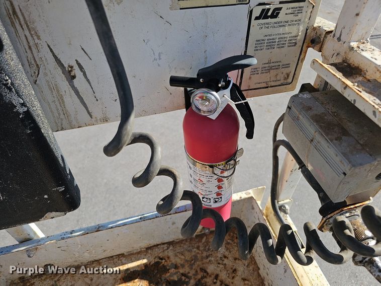 image for item DQ1166 2014 JLG Industries 1932RS  scissor lift