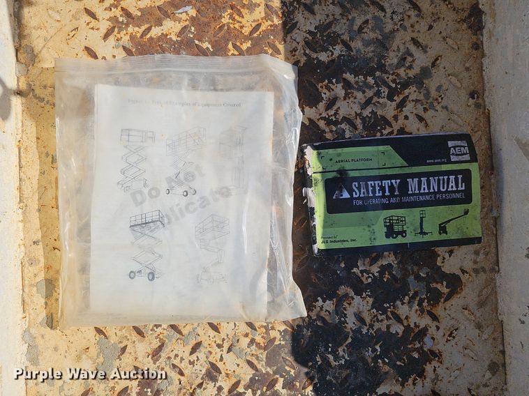 image for item DQ1166 2014 JLG Industries 1932RS  scissor lift