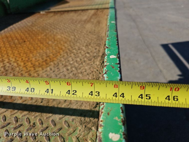 image for item DQ1167 2012 Skyjack SJIII 4632  scissor lift