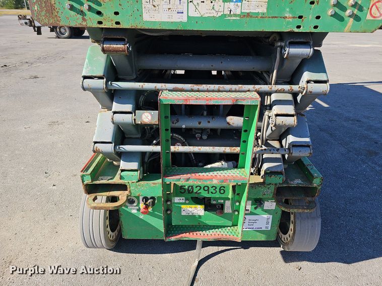 image for item DQ1167 2012 Skyjack SJIII 4632  scissor lift