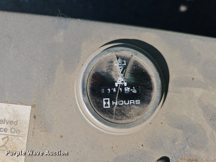 image for item DQ1167 2012 Skyjack SJIII 4632  scissor lift