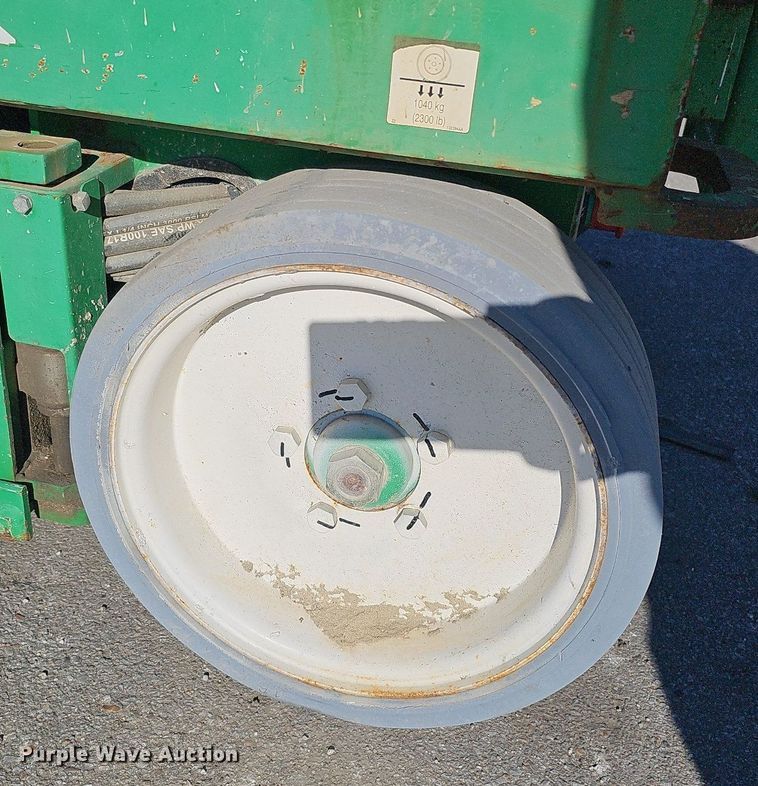 image for item DQ1167 2012 Skyjack SJIII 4632  scissor lift