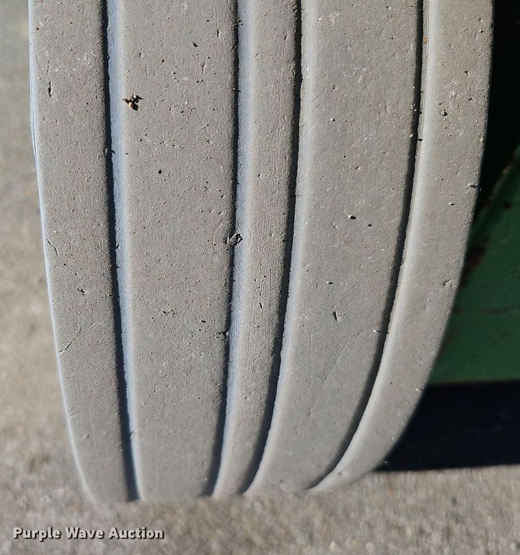 image for item DQ1167 2012 Skyjack SJIII 4632  scissor lift