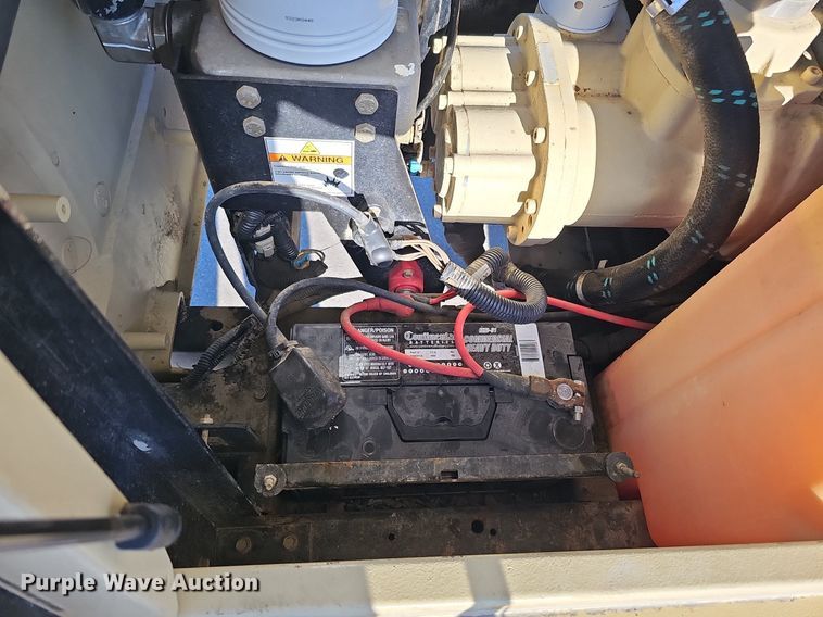 image for item DQ1168 2016 Doosan P185WDO-TF  air compressor