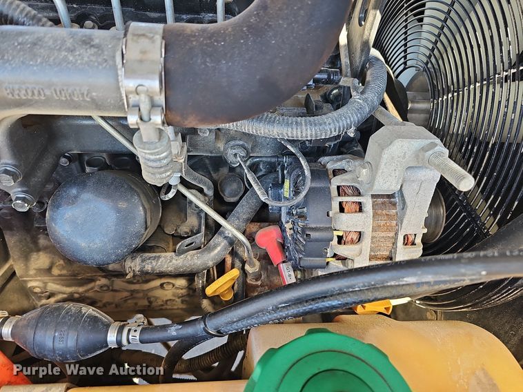 image for item DQ1168 2016 Doosan P185WDO-TF  air compressor