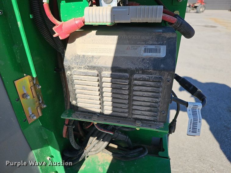 image for item DQ1169 2019 Genie GR-20  vertical lift