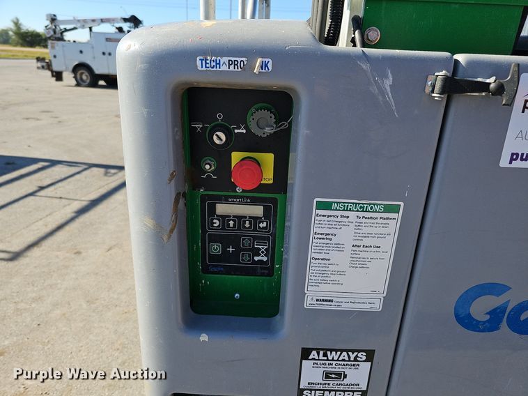 image for item DQ1169 2019 Genie GR-20  vertical lift