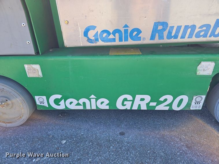 image for item DQ1169 2019 Genie GR-20  vertical lift
