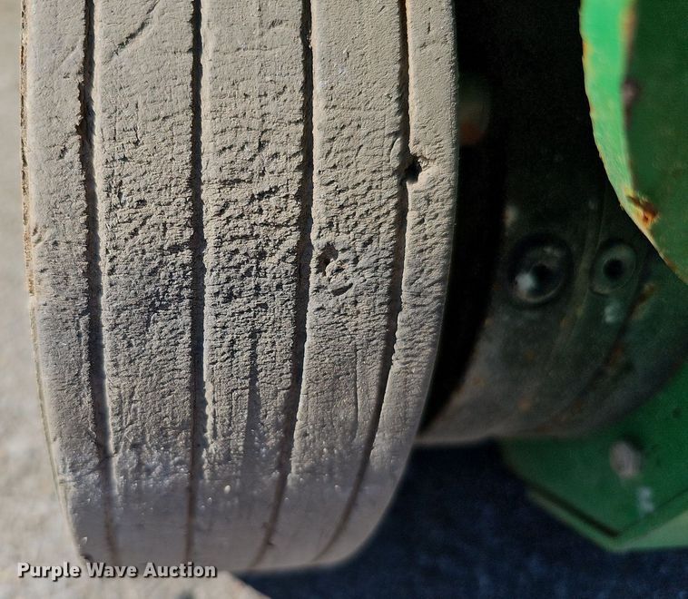 image for item DQ1169 2019 Genie GR-20  vertical lift