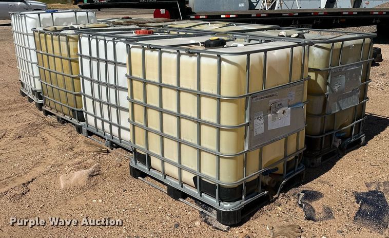 image for item DQ1422 (8) poly totes