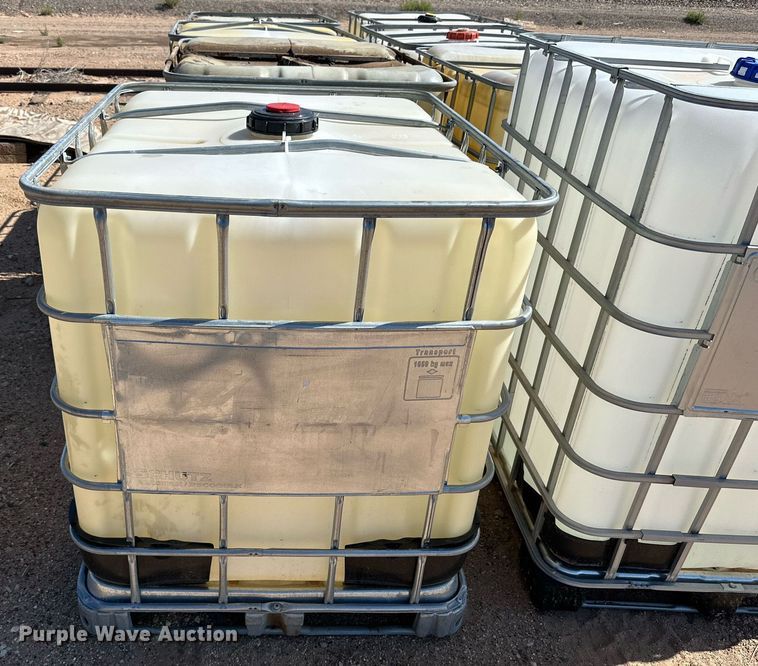 image for item DQ1422 (8) poly totes