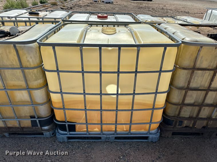 image for item DQ1422 (8) poly totes