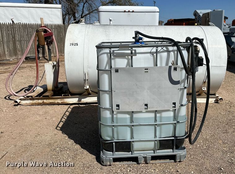 image for item DQ1423 (2) tanks