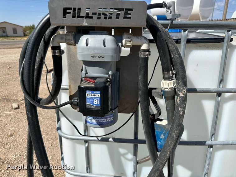 image for item DQ1423 (2) tanks