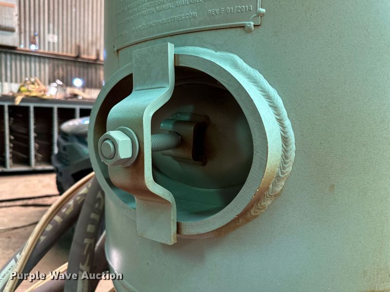 image for item DQ1426 Clemco 2452  sandblaster