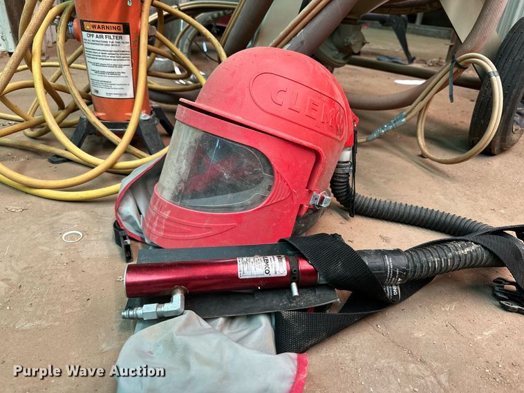 image for item DQ1426 Clemco 2452  sandblaster