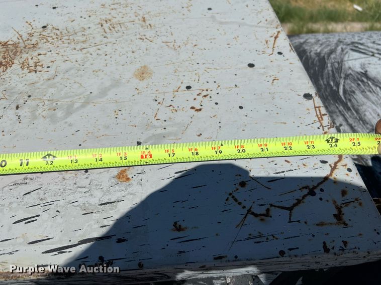 image for item DQ2199 2013 Freightliner 114SD  seal coat truck