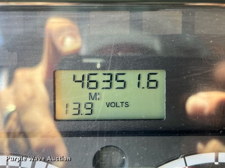 image for item DQ2199 2013 Freightliner 114SD  seal coat truck