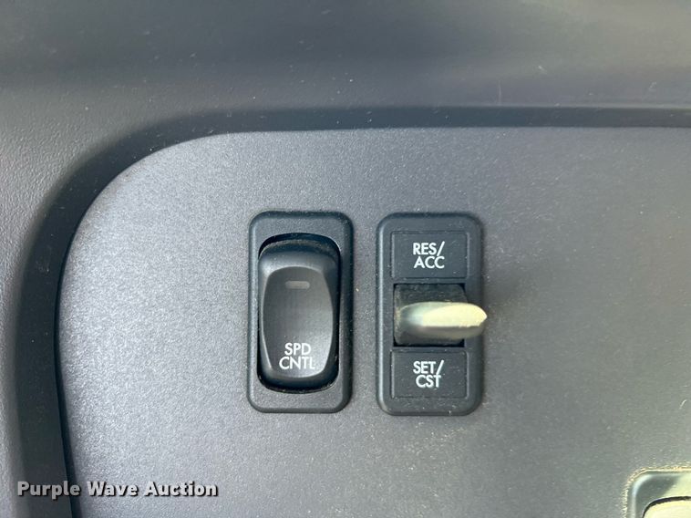 image for item DQ2199 2013 Freightliner 114SD  seal coat truck