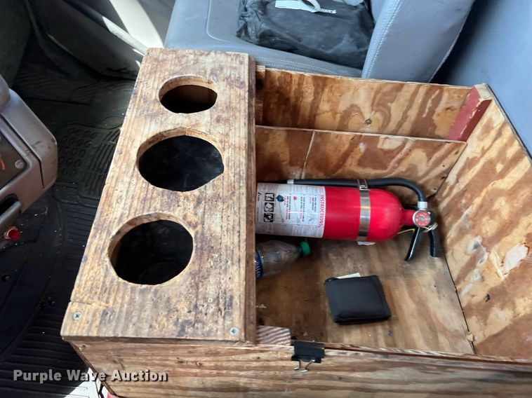 image for item DQ2199 2013 Freightliner 114SD  seal coat truck