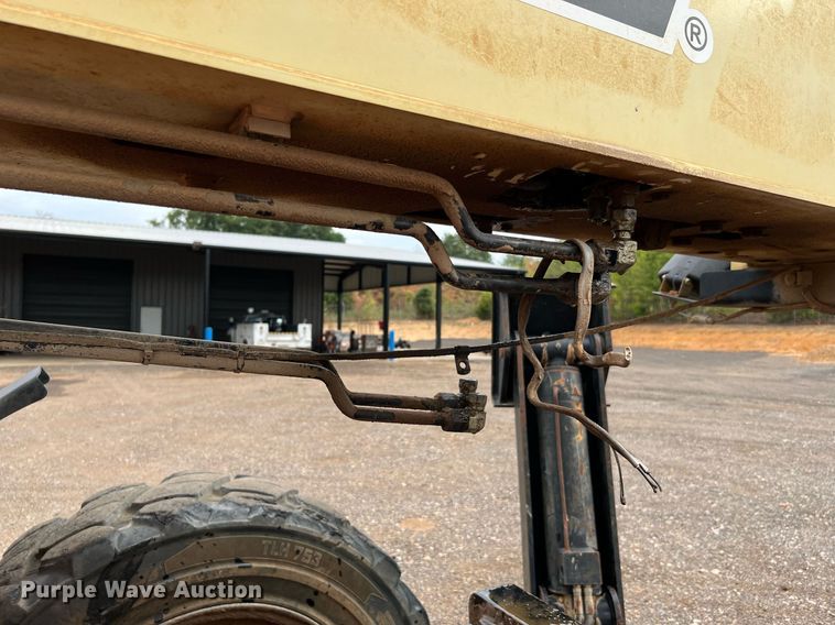 image for item DQ2204 2013 JLG G10-43A  telehandler