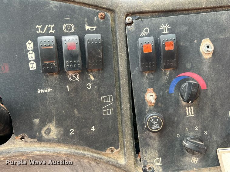 image for item DQ2204 2013 JLG G10-43A  telehandler