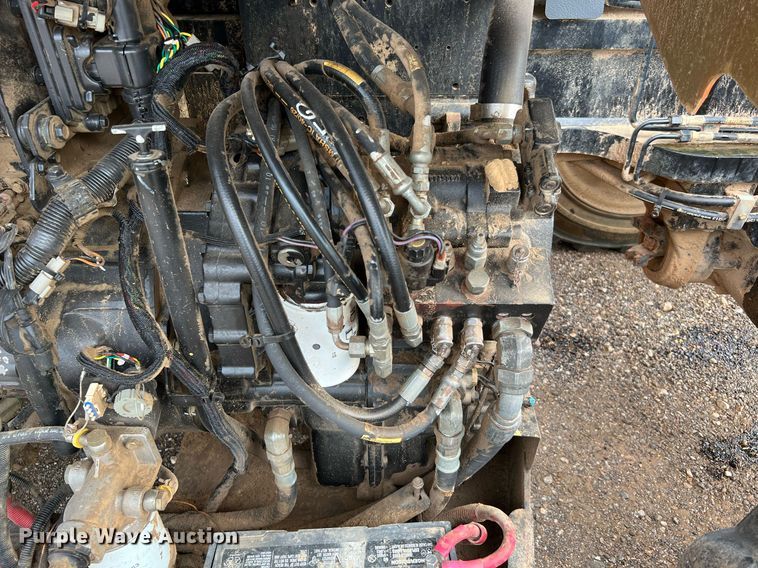 image for item DQ2204 2013 JLG G10-43A  telehandler