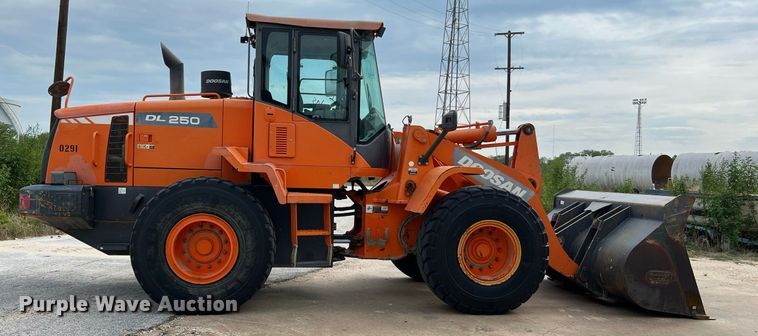 image for item DQ2205 2014 Doosan DL250-3  wheel loader