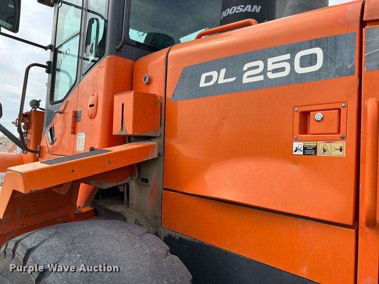 image for item DQ2205 2014 Doosan DL250-3  wheel loader