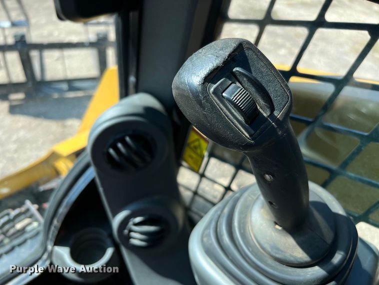 image for item DQ2208 2018 Caterpillar 259D  tracked skid steer loader